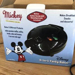 Disney 5 in 1 Tasty Baker Waffle, Dessert Maker
